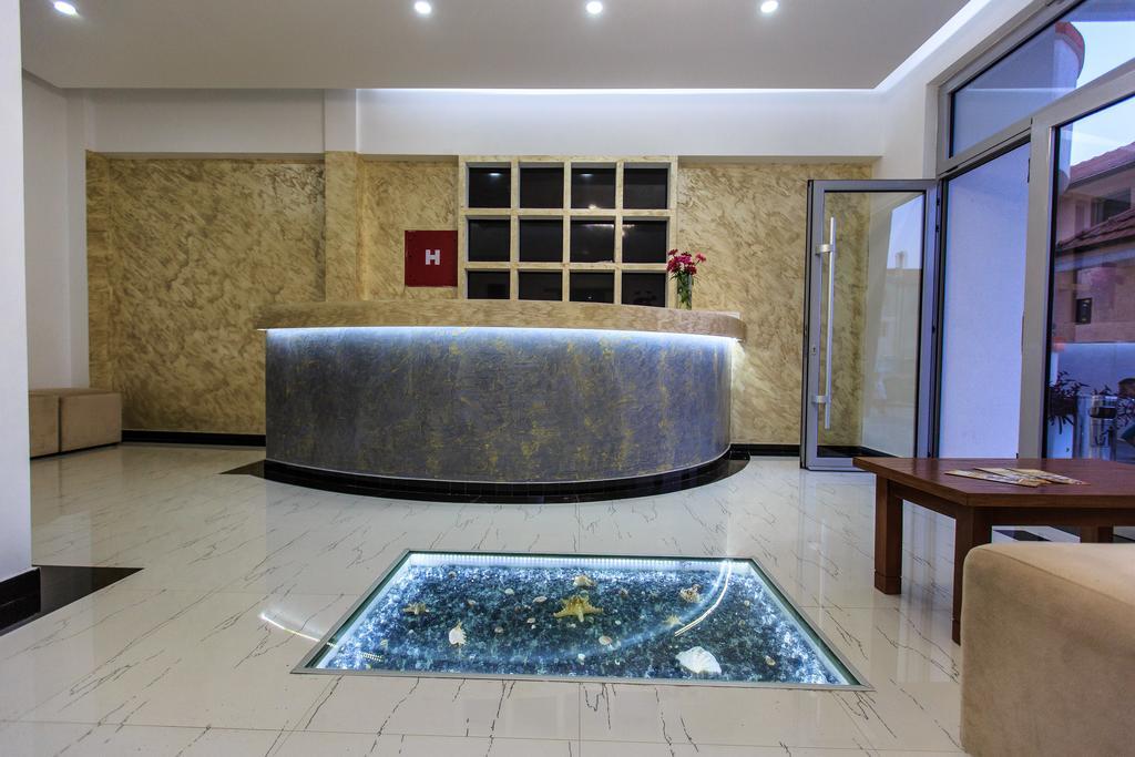 Hotel Edita Ulcinj Esterno foto