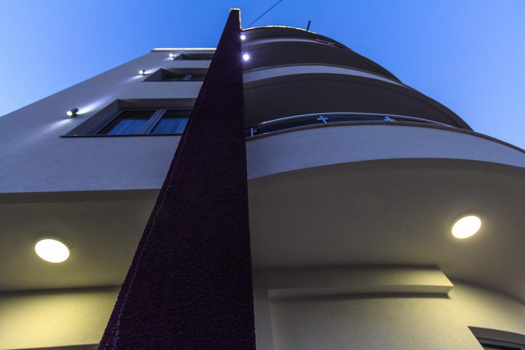 Hotel Edita Ulcinj Esterno foto