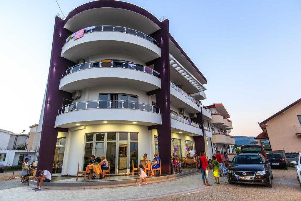 Hotel Edita Ulcinj Esterno foto